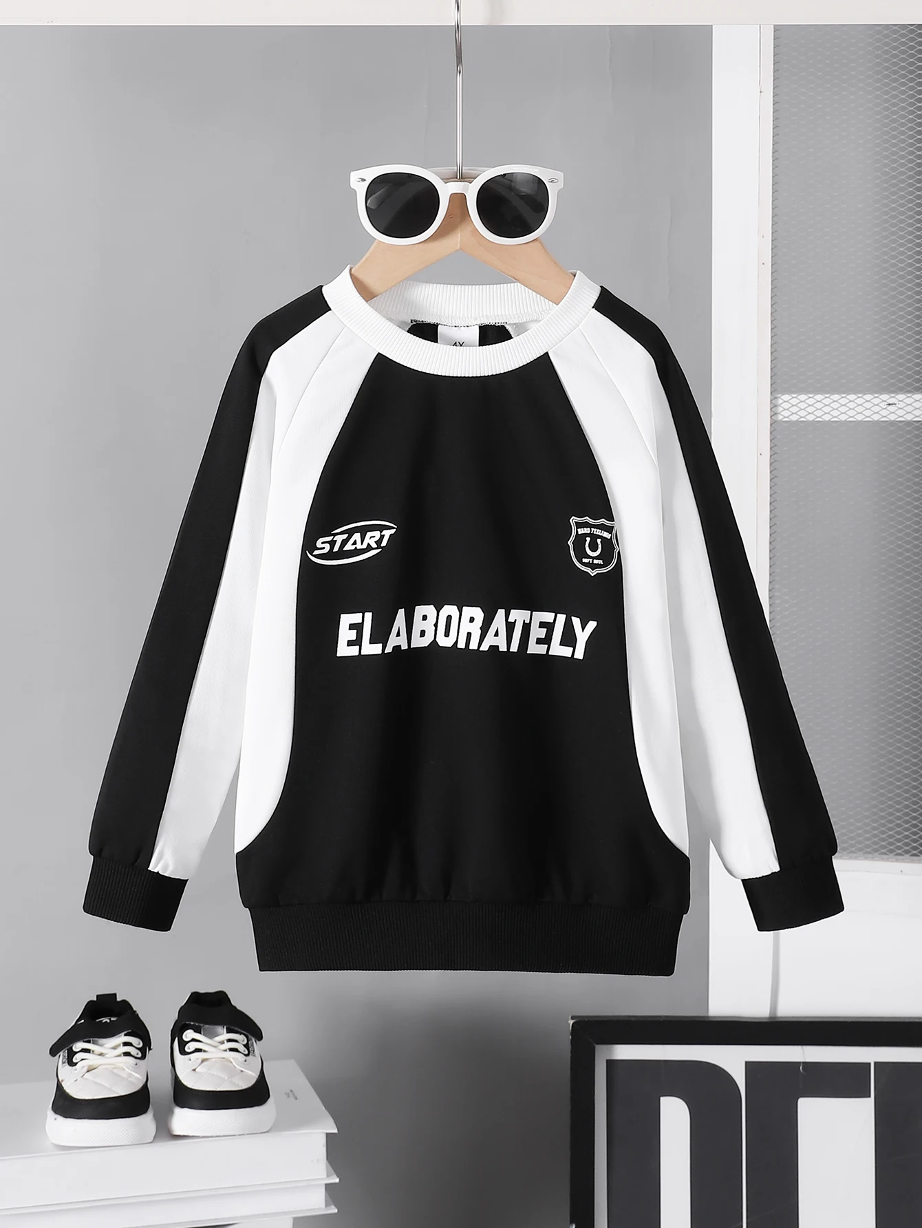 Boys' Fashion Long Sleeve Zipper Hoodie Jacket Letter Splicing Casual Wear for Autumn And Winter