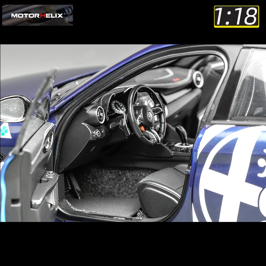 MOTORHELIX 1/18 Alfa Romeo Giulia GTA coche deportivo modelo de coche de metal piezas de exhibición estáticas colección de regalos de vacaciones