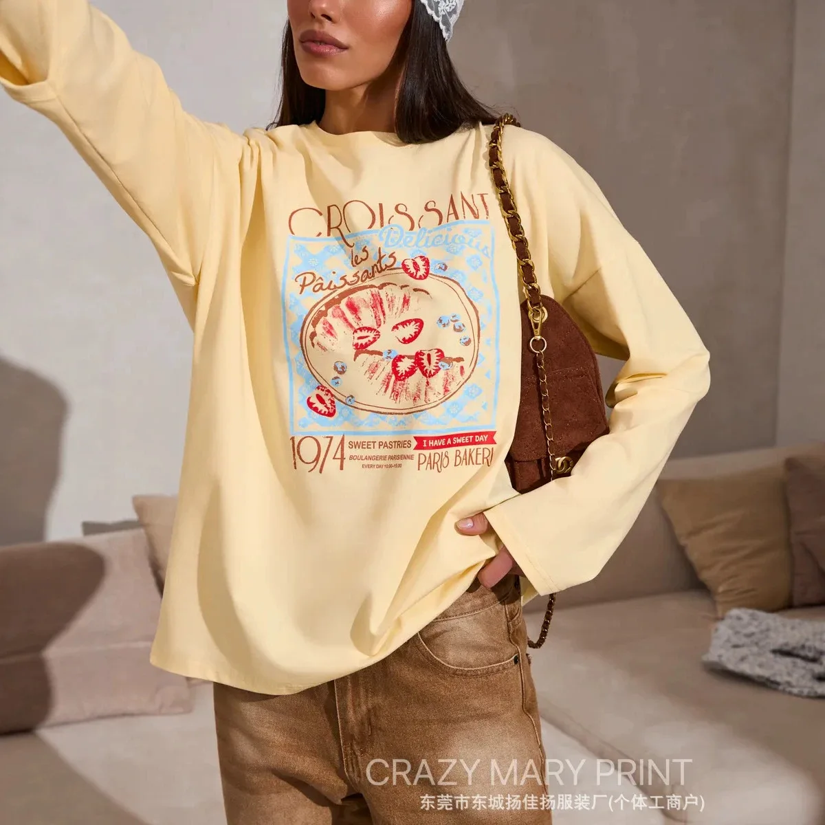 New Sweet Vintage Croissant Paris Bakery Graphic Oversized Cotton Long Sleeve Tee Women Retro Aesthetic Crew Neck Casual T‑Shirt