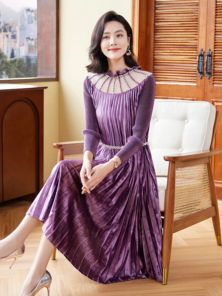

High-end Velvet Long Dress Autumn And Winter New Large Size Women's Clothing Red Western Style Dress