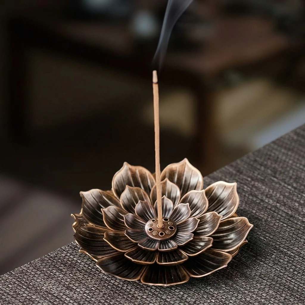 1 pièce Porte-encens en alliage, plaque porte-encens bouddhiste en forme de lotus, brûleur d'encens en bronze, porte-encens pour bâtonnets d'encens