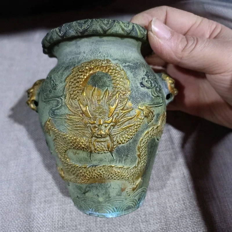 Dragon-patterned , auspicious beast double-handled copper pot, treasure jar, decorative craft