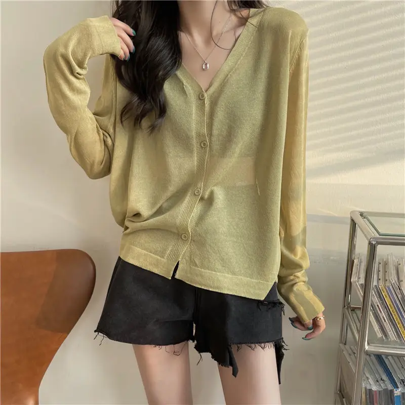 Ice Silk Sunscreen Cardigan Women\'s Spring/Summer Fashion Korean Version Casual Long Sleeved Shirt Knitted V-neck Top