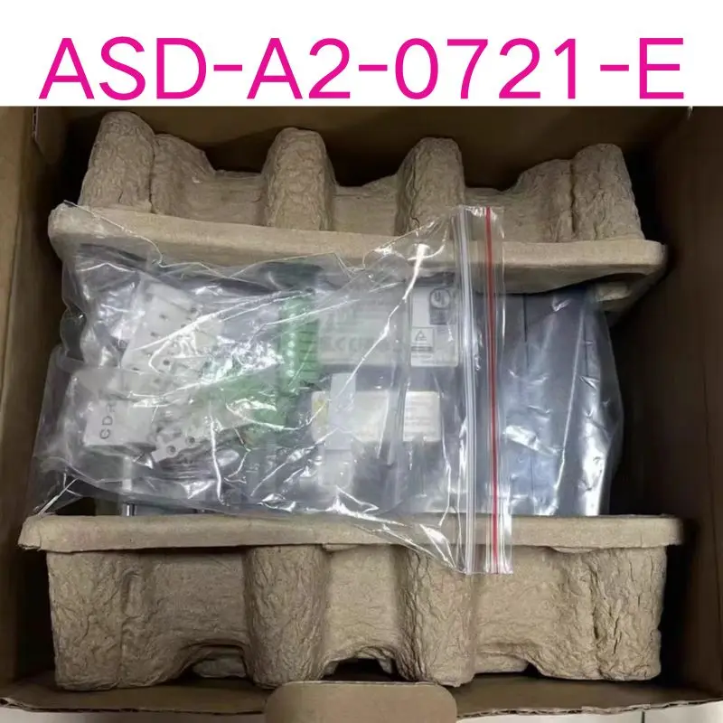 New ASD-A2-0721-E servo drive with a one-year warranty for fast shipping