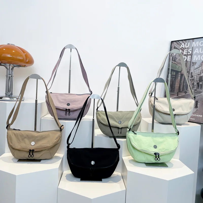 

Luxury Designer Hobo Solid Color Satchel Women's Chest Bag with Wide Strap Nylon Waist Pack Fashion Fanny Shoulder Bag y2k ita