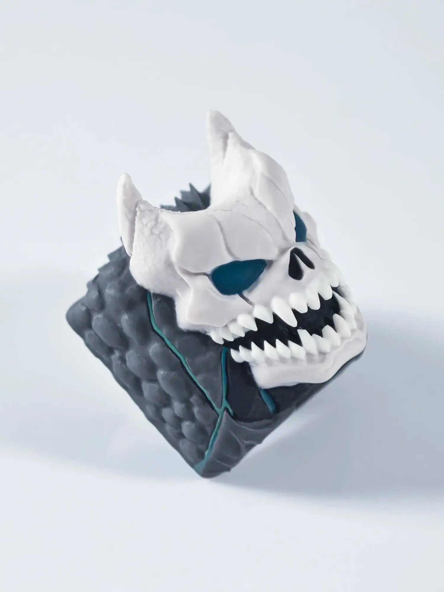 Monster No. 8. nasadek klawiszy Novelty Artisan Podświetlana żywica Personalizacja Mechaniczna nasadka klawiszy do akcesoriów do klawiatury mechanicznej — zdjęcie produktu 7