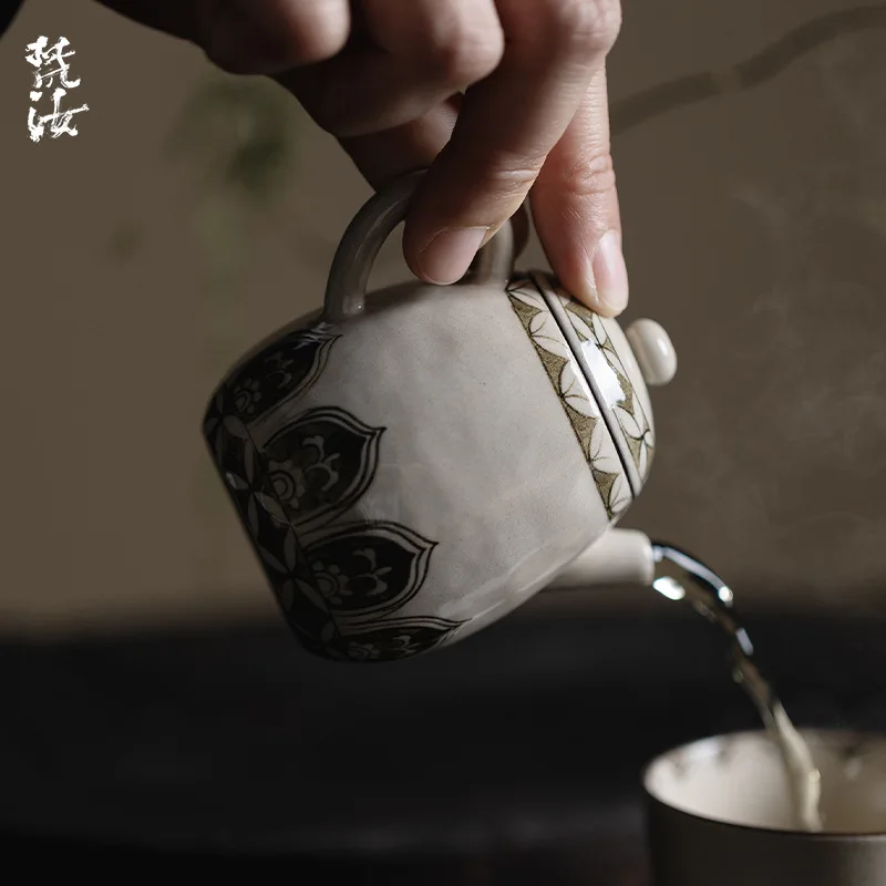 Fanyu Jingdezhen Hand-Painted Lotus Base Weiqing Small Teapot Kungfu Set Ceramic Household Mini Tea Pot Single Pot