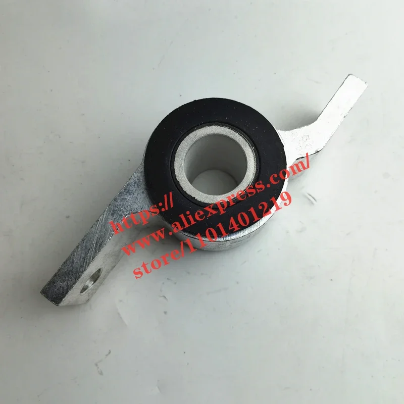 Lower Arm ball joint for SAIC MAXUS V80 Triangular Arm rubber bushing