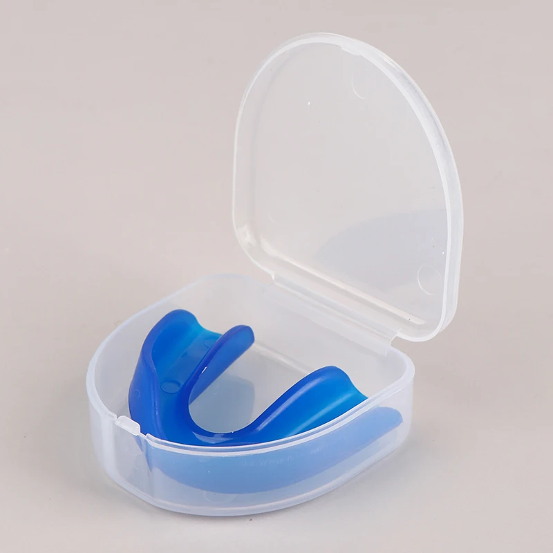 1pc Night Mouth Guard per denti Clenching rettifica morso dentale aiuto per il sonno sbiancamento dei denti vassoio per la bocca protezione per la