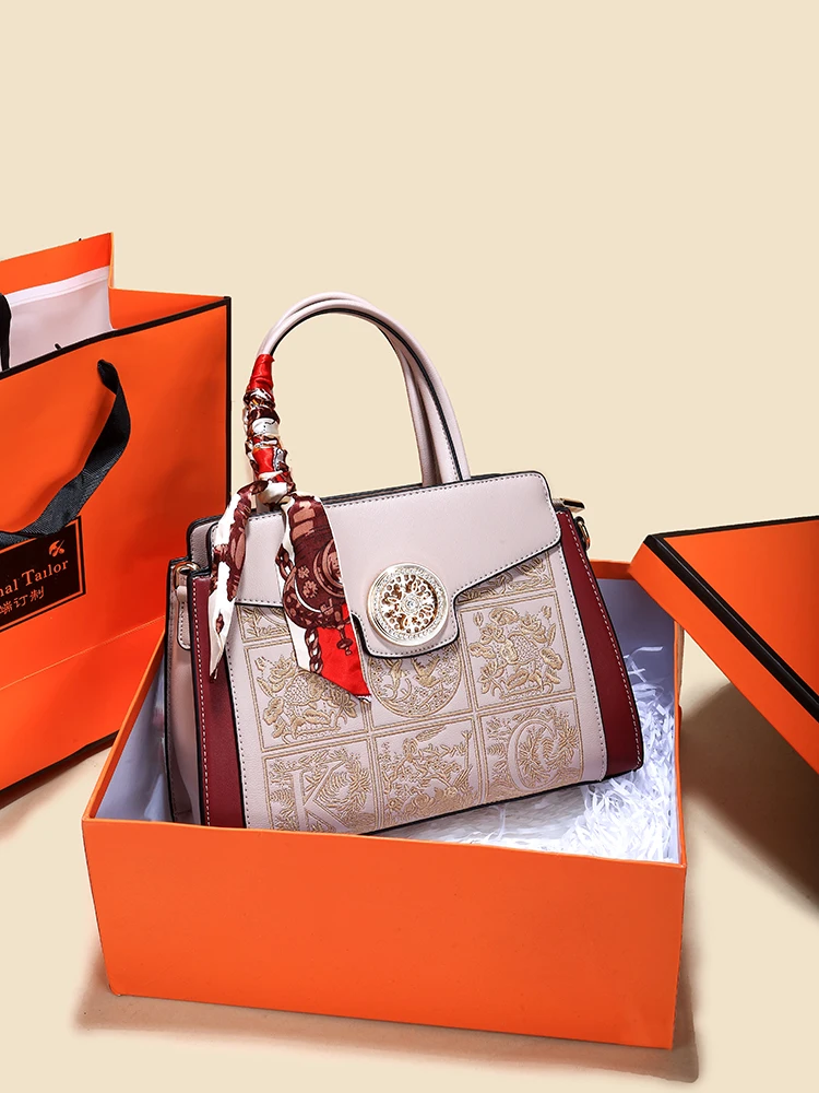 

Новая китайская вышитая большая свадебная сумка Capaci с красной атмосферой, ручная сумка с наклонным крестом для матери невесты