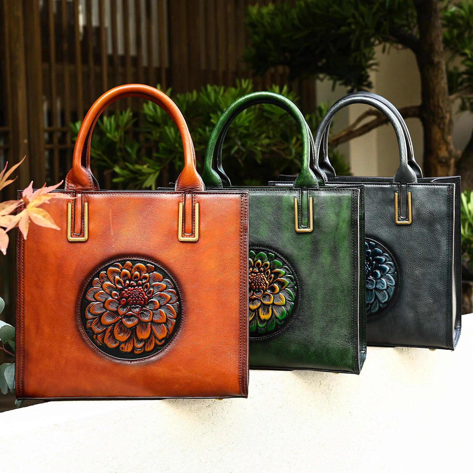 

Trendy Large Capacity Leather Floral Embossed Crossbody Bag Simple Vintage Ladies Handbag Shoulder Bag Handbag for Women