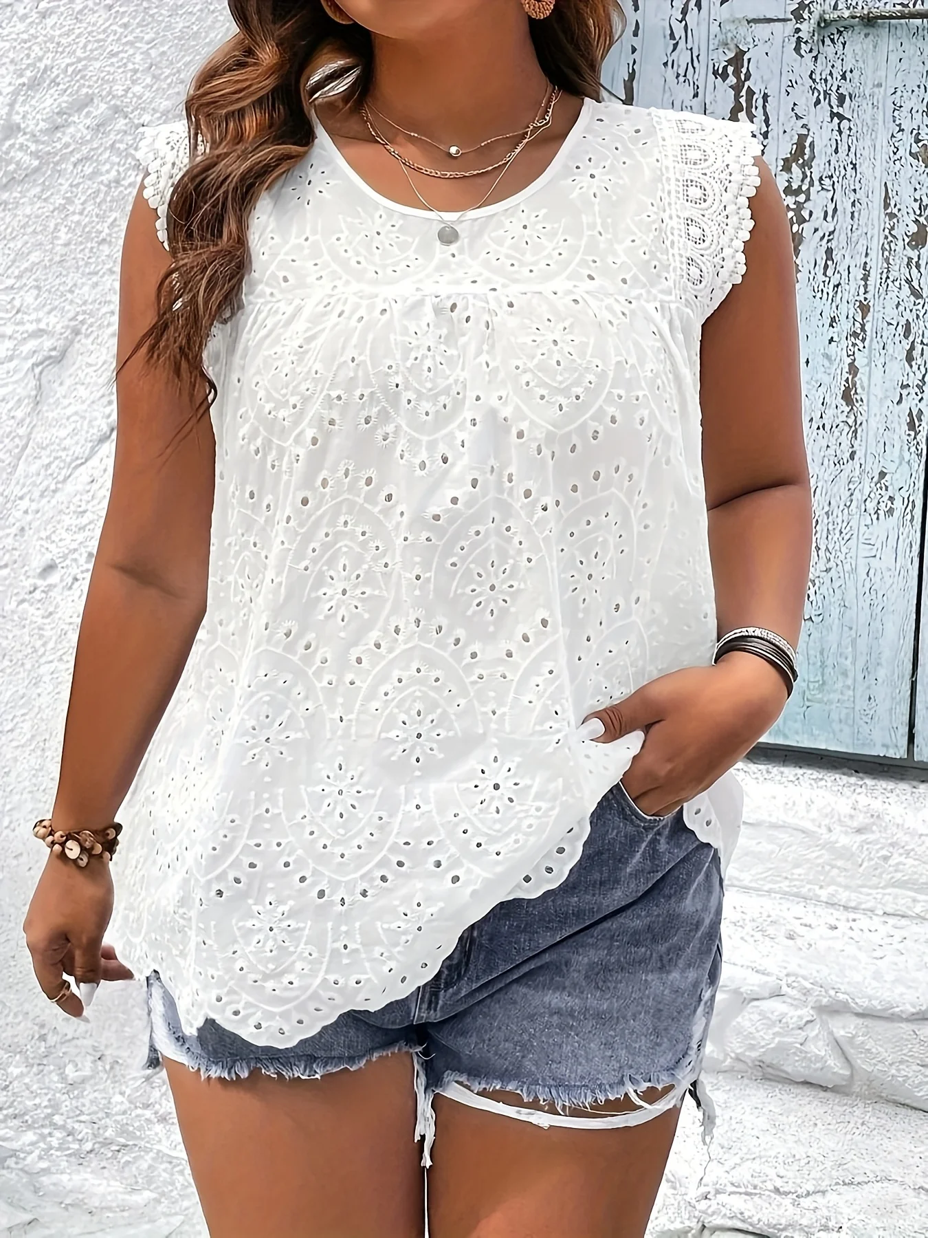 Large size women's hollow embroidery lace tops spring and summer new elegant female round neck sleeveless vest polyester fabric