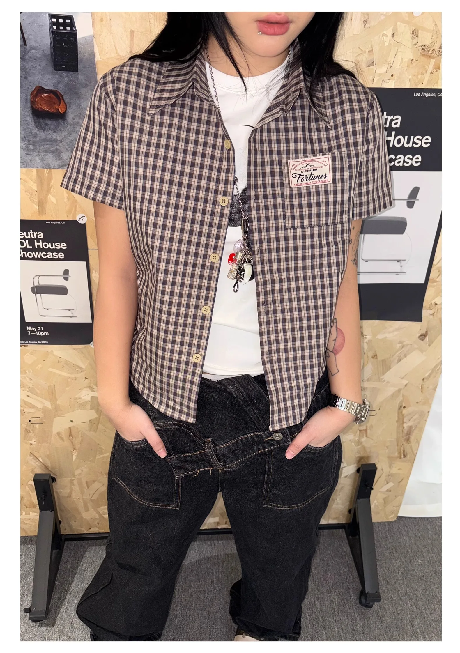 Ретро зелено-коричневые клетчатые рубашки в американском консервативном стиле, приталенная однобортная блузка с короткими рукавами и воротником-поло, летняя панк-стиль 2000-х годов