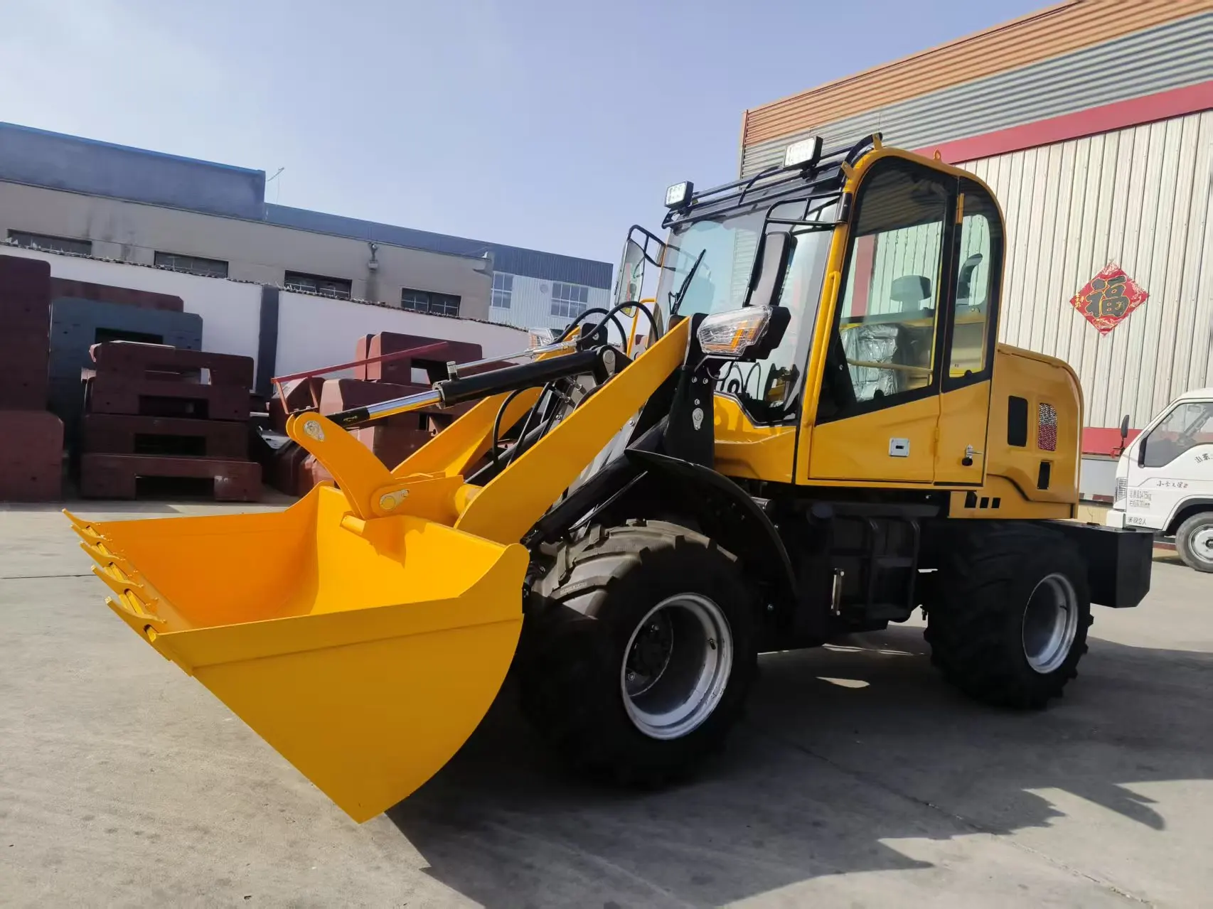 Micro boom loader, all terrain vehicle, articulated mobile processor, small wheel telescopic arm, front loader design, engine, l