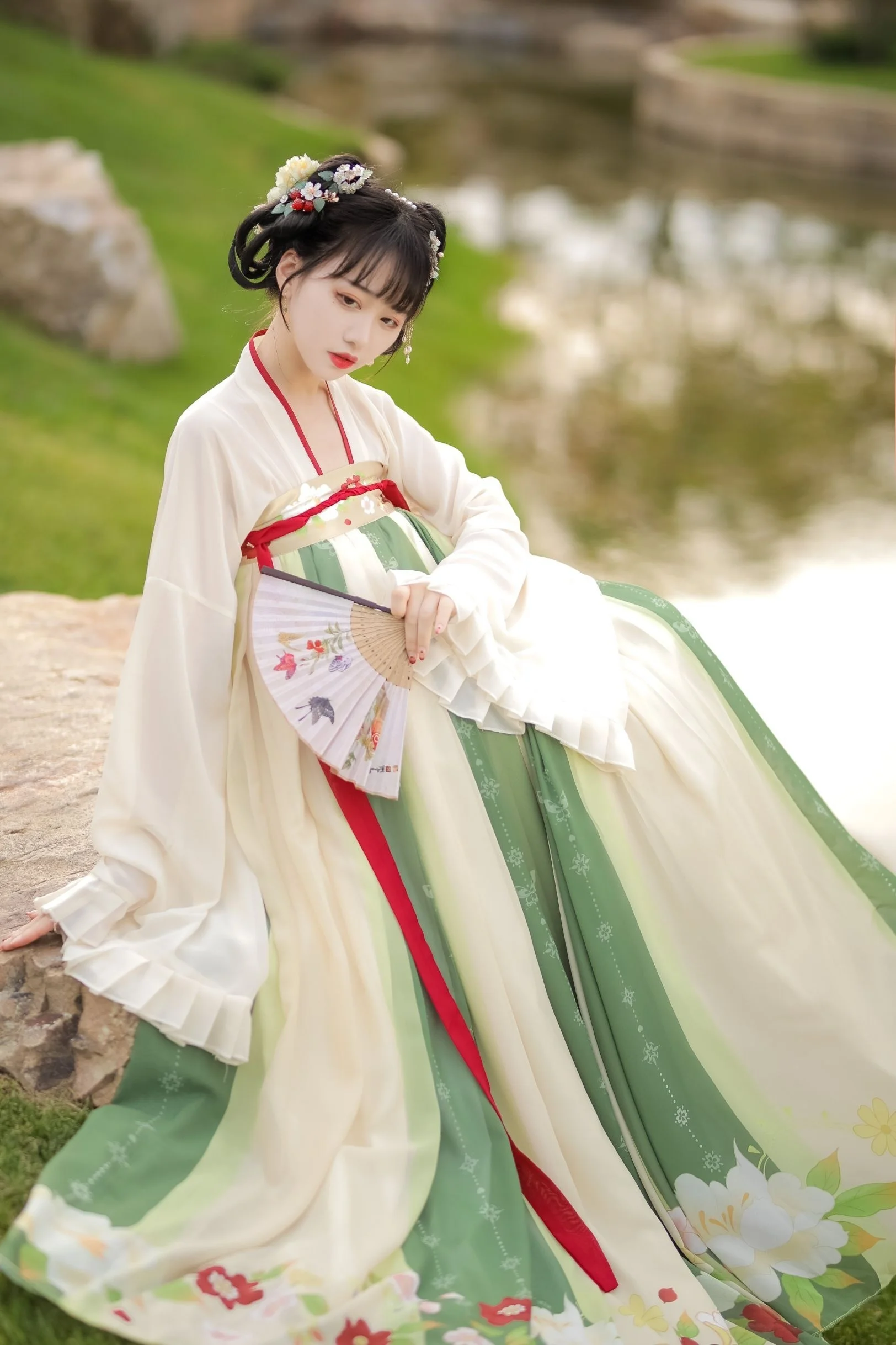 Chinese Traditional Embroidered Hanfu Large Skirt Hem Princess Dress Oriental Style Tang Dynasty Ancient Cosplay Costume