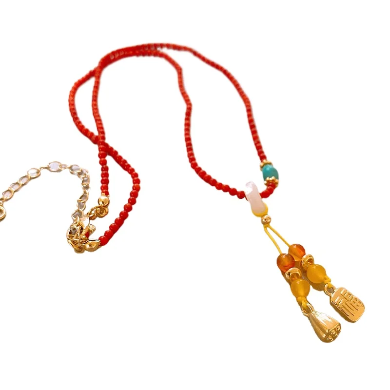 

Retro green blessing lotus pendant, new Chinese necklace accessories, women's light luxury niche collarbone chain
