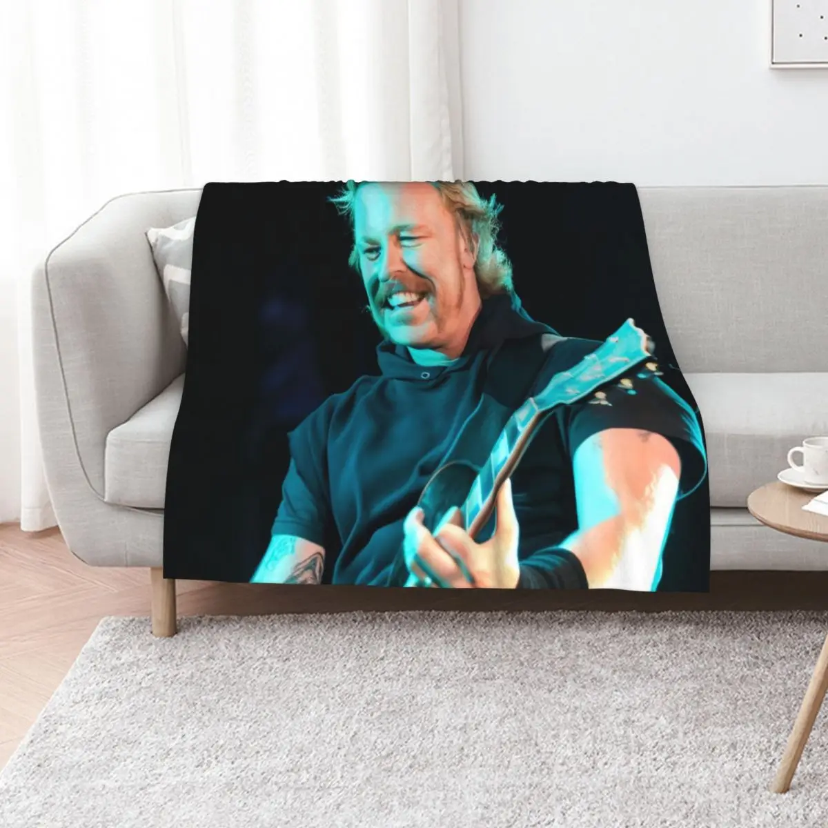 

James Hetfield iconic smile Throw Blanket blankets ands Decorative Sofas Luxury Designer Furry Blankets