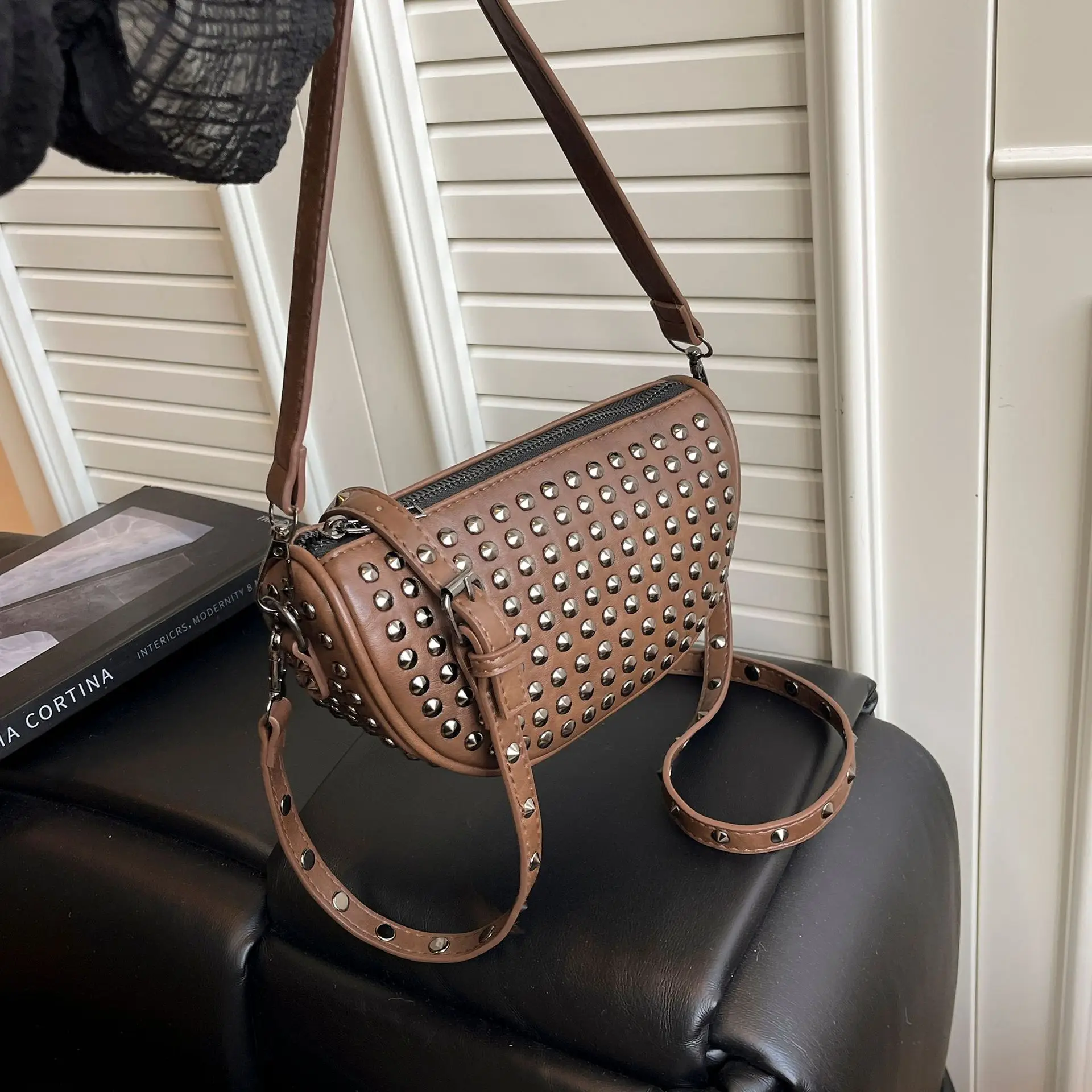 

2025 Punk Shoulder Bag, Edgy Crossbody Purse for Women, Niche Day to Night Tote, Minimalist Sling Bag, Textured Top Handle Bag