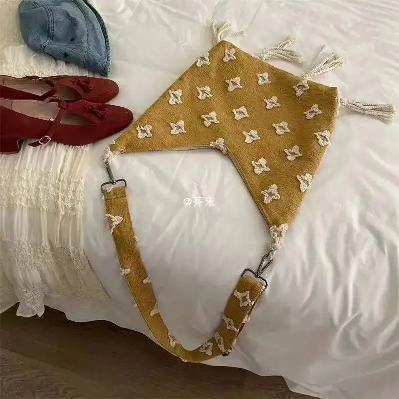 Bloom Haruku Canvas Tassel Yellow Handbag Women Retro Star Large Capacity Tote Bag Ladies Artistic Casual Crossbody Bags New