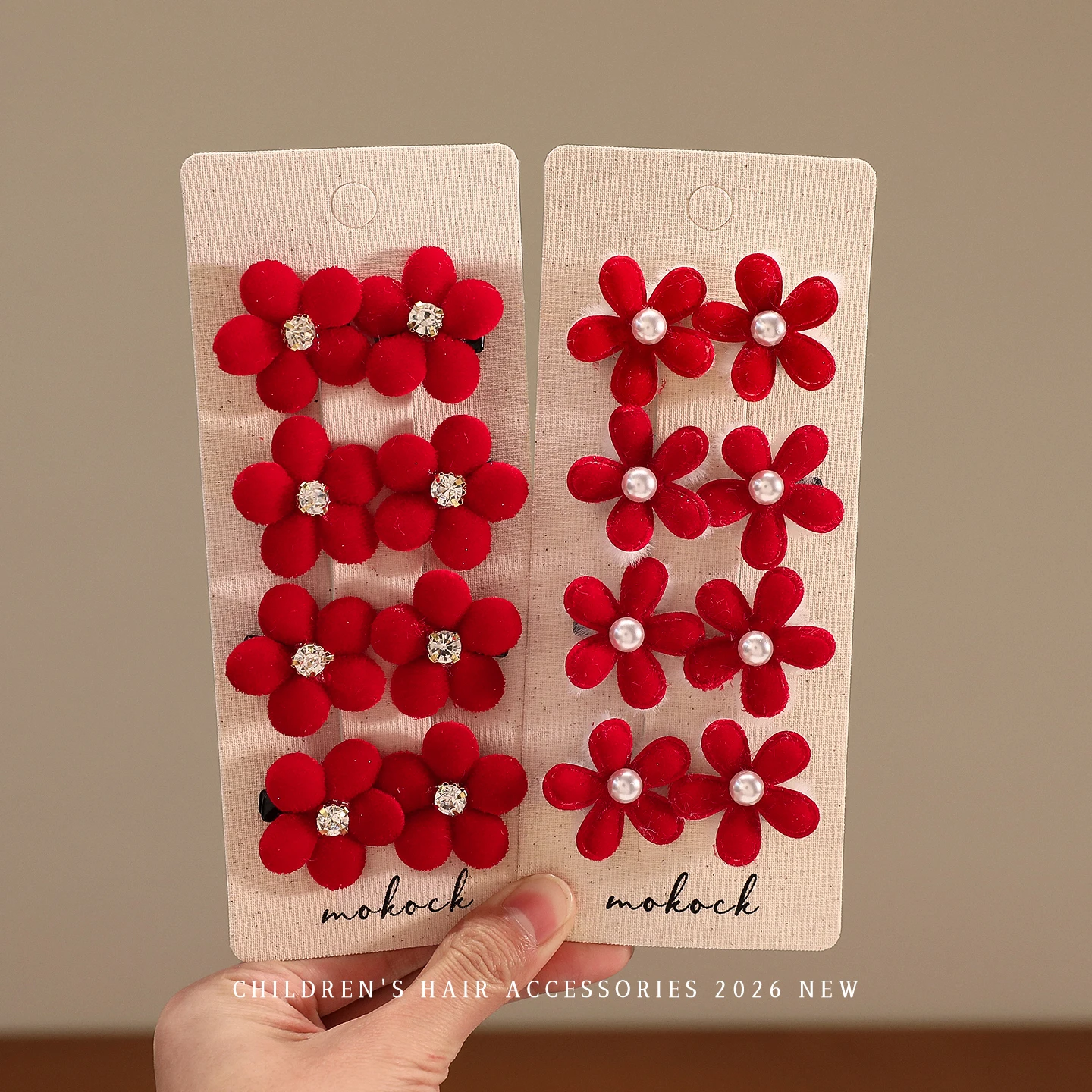 2026 Neu 8-teiliges Set Niedliche Rote Samt-Blumen Haarspangen Mini Kristall-Perlen Schonende Haarklammern für Babymädchen Neujahrs-Party-Geschenk – Detail 1