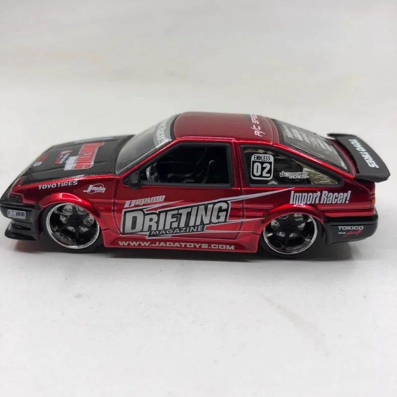 Diecast 1/64 Scale Toyota AE86 Alloy Car Model JADA Car Model Collectible Toy Simulation Special Treatment of Defects No Packing