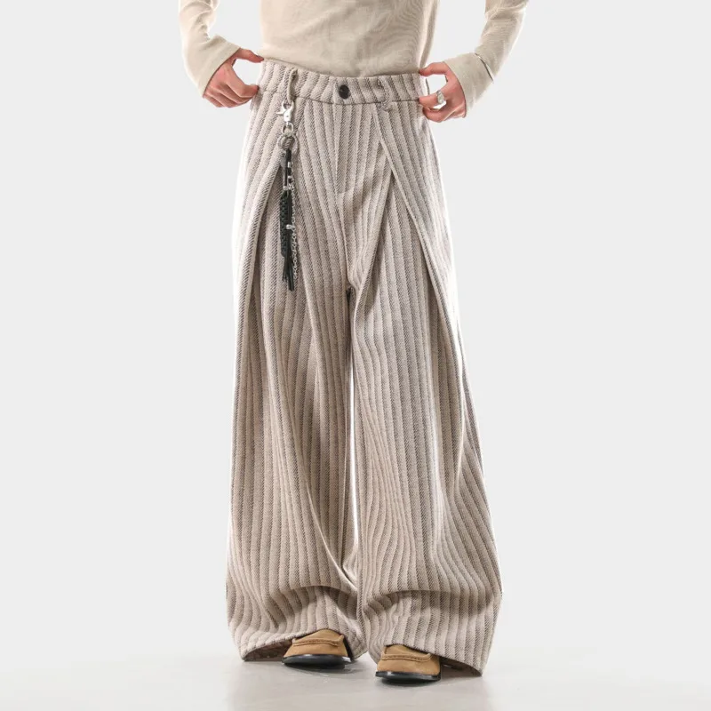 WVGA خريف شتاء جديد رجل المد النمط الأمريكي مطوي تصميم عصري واسعة الساق مخطط المتخصصة عادية الطابق طول السراويل Ins W14179