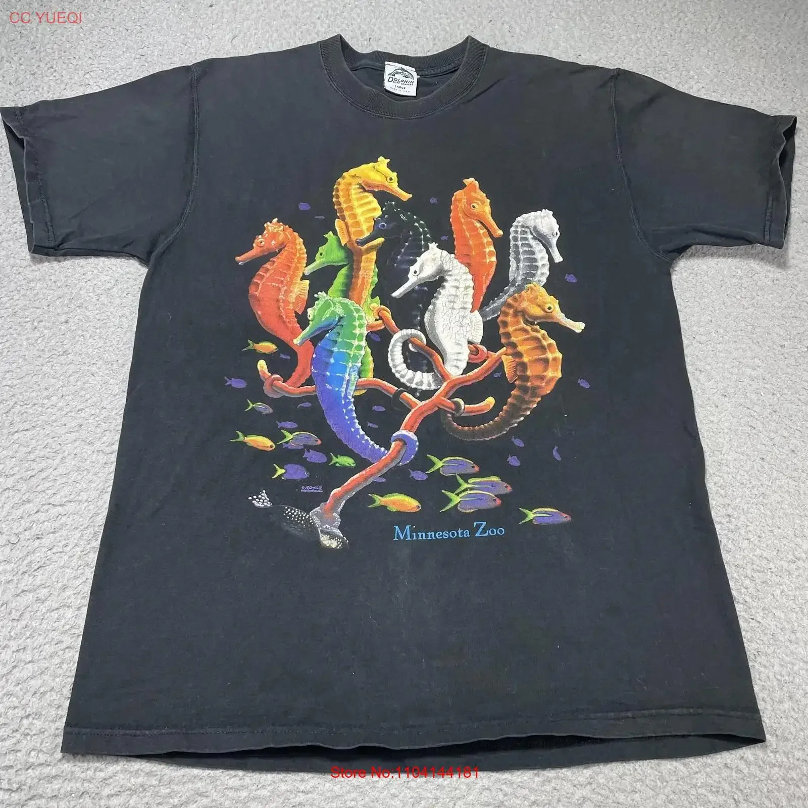 Vintage Minnesota Zoo Dolphin T Shirt Company Seahorses Mens Large Black long or short sleeves vintage Washed Slightly fashion