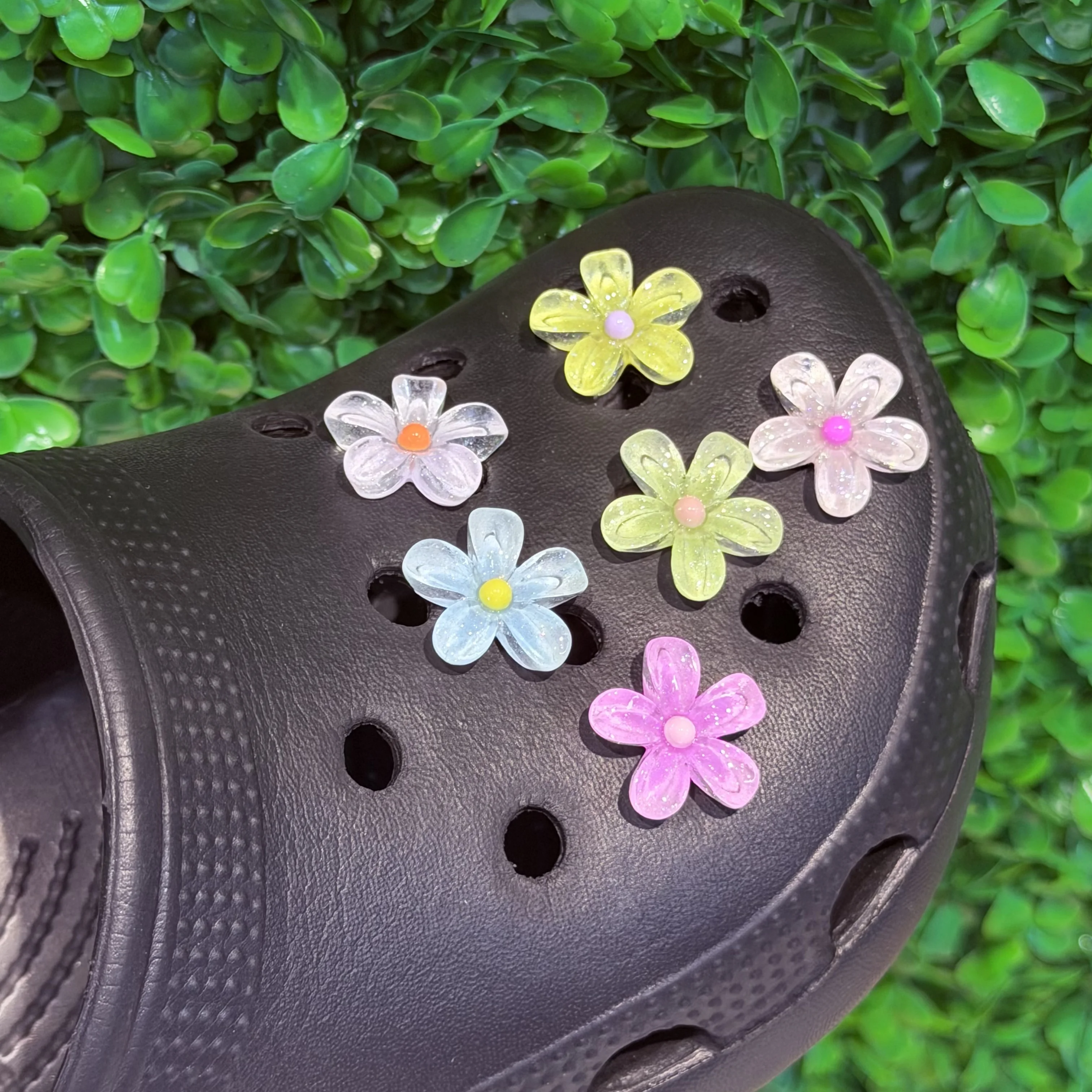 6-50Pcs/Set Colored Flower Shoes Charms Resin Shoes Accessories DIY Wristband Hole Slipper Decor Adult Kids Party Gifts