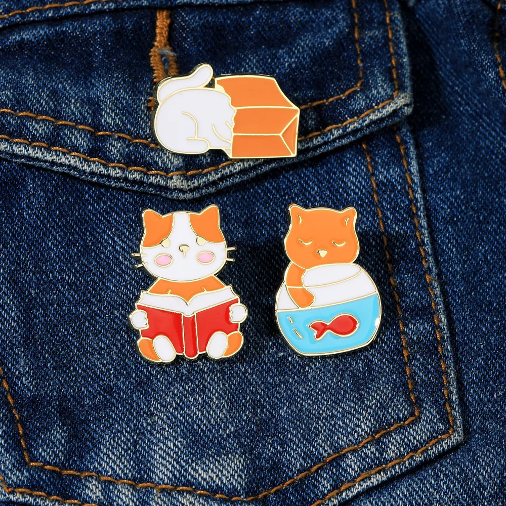 

Alloy animal series brooch exquisite cartoon reading fish tank cat shaped badge wholesale