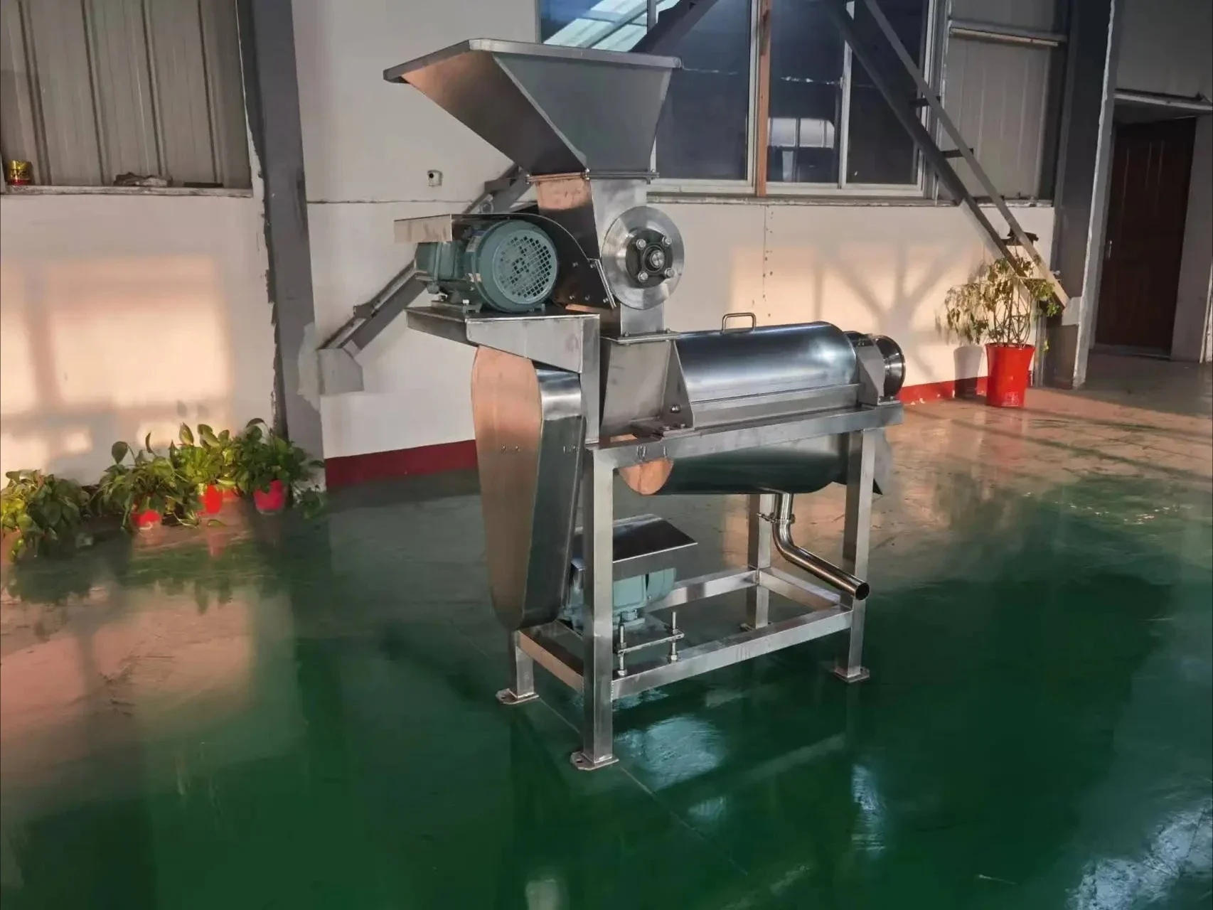 Manufacturer Juice Machinery Device Making Juice / Press Juice Cold Machine