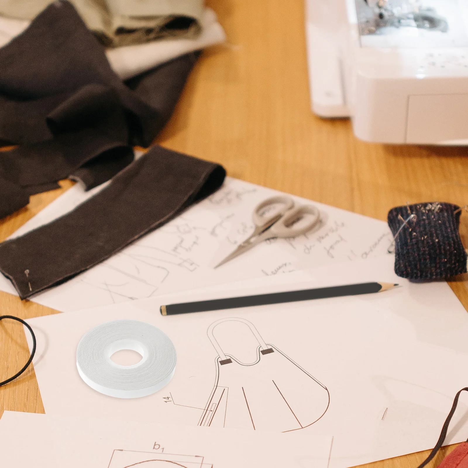 1 Roll Water Soluble Double Sided Fabric Tape For Temporary Hemming Fixation High Adhesion Basting Tool Patchwork Quilting Diy