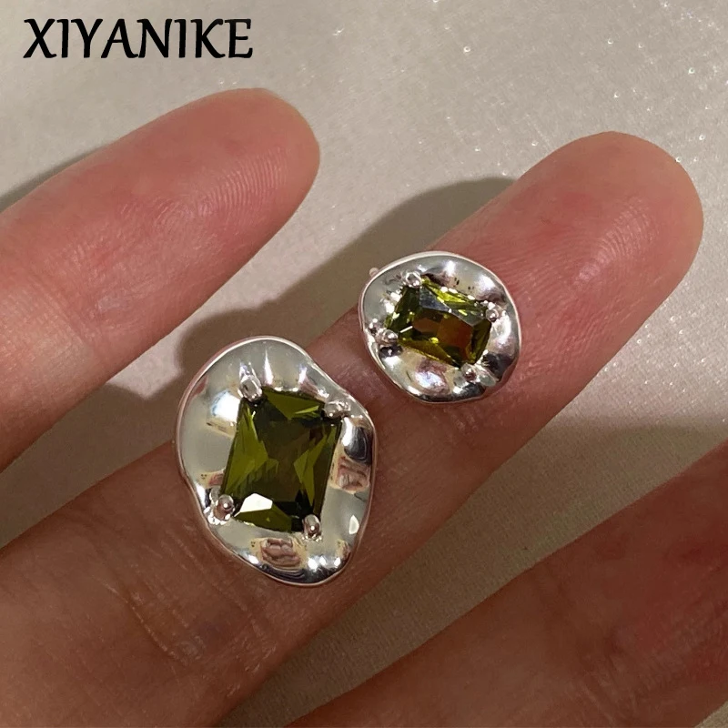 

XIYANIKE Olive Green Zircon Asymmetric Ear Stud New Year Earrings For Women Girl Fashion Jewelry Party Valentine Gift сережки