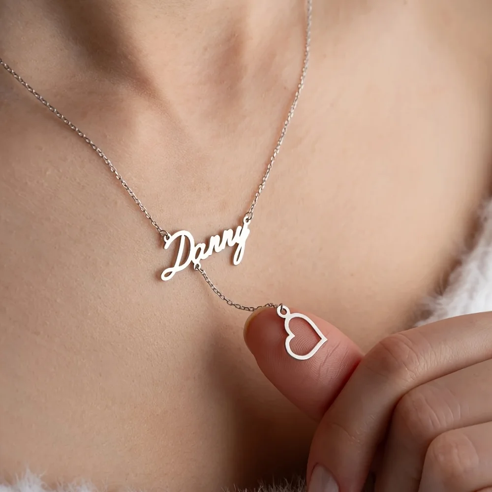 

Custom Dainty Name Necklace Women Girl Jewelry Personalized Stainless Steel Cute Heart Name Pendant Necklace Gifts For Her