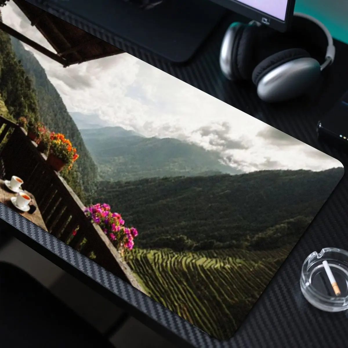 قطعة واحدة من حصيرة مكتب الرؤية الجبلية البانورامية، قاعدة غير قابلة للانزلاق، ألوان نابضة بالحياة، مثالية للألعاب وإعداد المكتب، الحجم: 31.5 بوصة × 11.