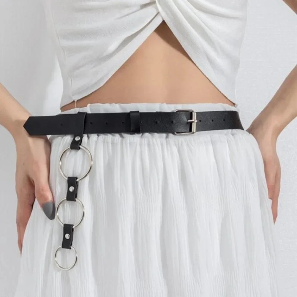 Ceinture de taille gothique punk pour femme, anneau circulaire en métal, broche en argent, structure en cuir, ceinture noire, jeans, environnement