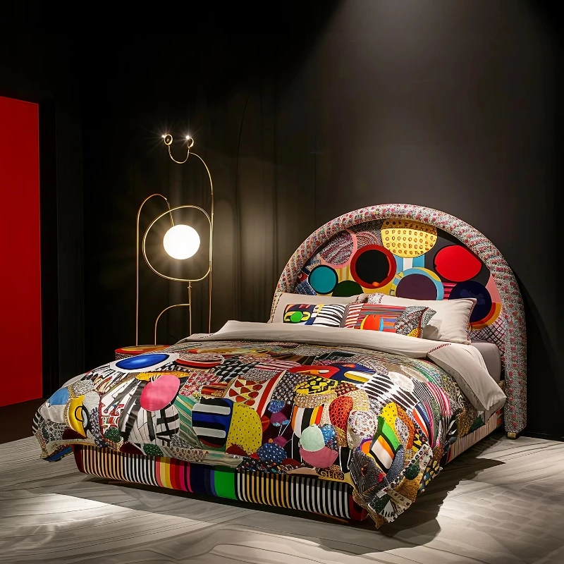 Cama de casal em tecido com impressão e tingimento de bolinhas dopamina