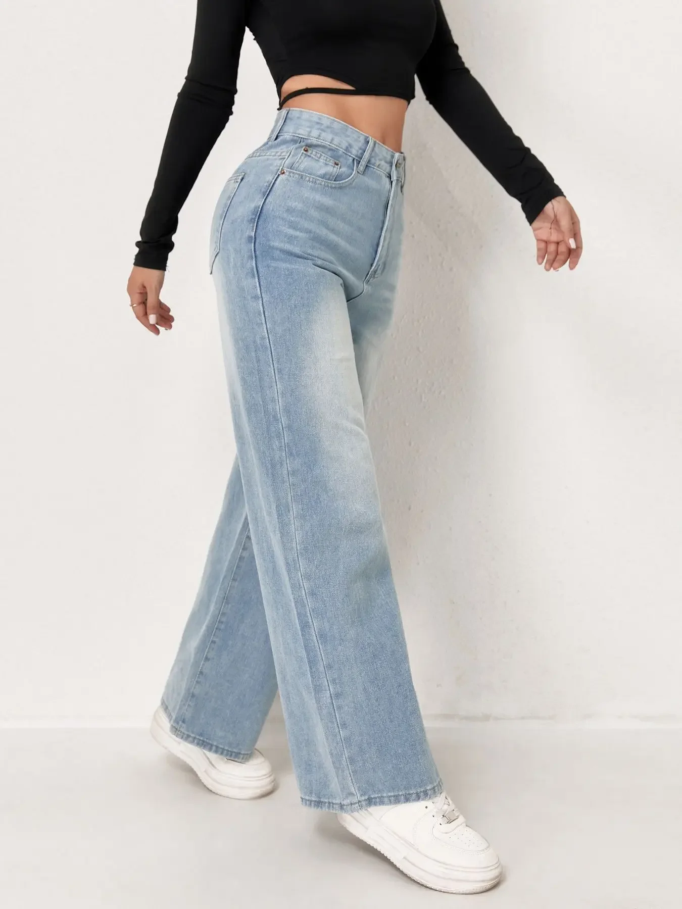 Thumbnail 4 - #72 Best Womens Straight Leg Jeans to Buy In 2026