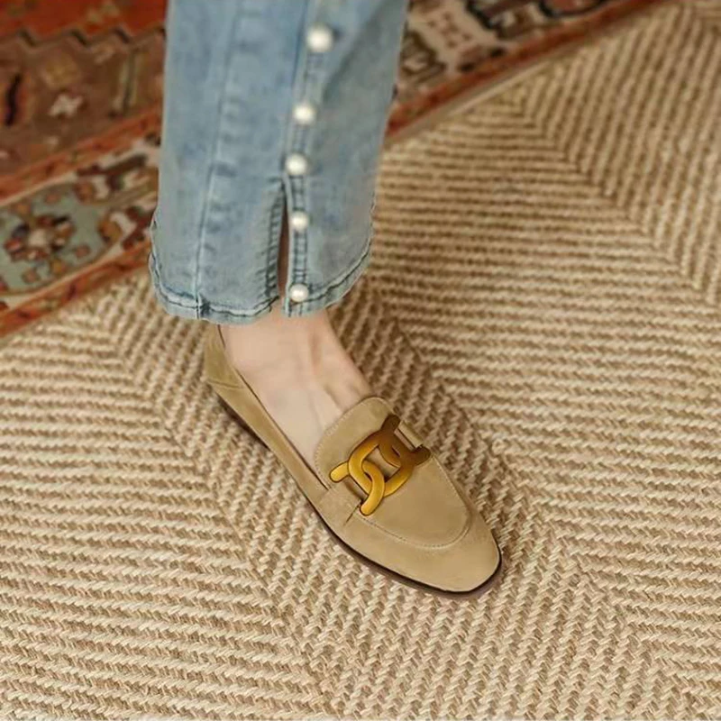 Vintage Slip on Loafers 2022 New Spring Autumn Women Metal Decoration Round Toe Flat Shoes Comfortable Ladies Shoes Female Shoes