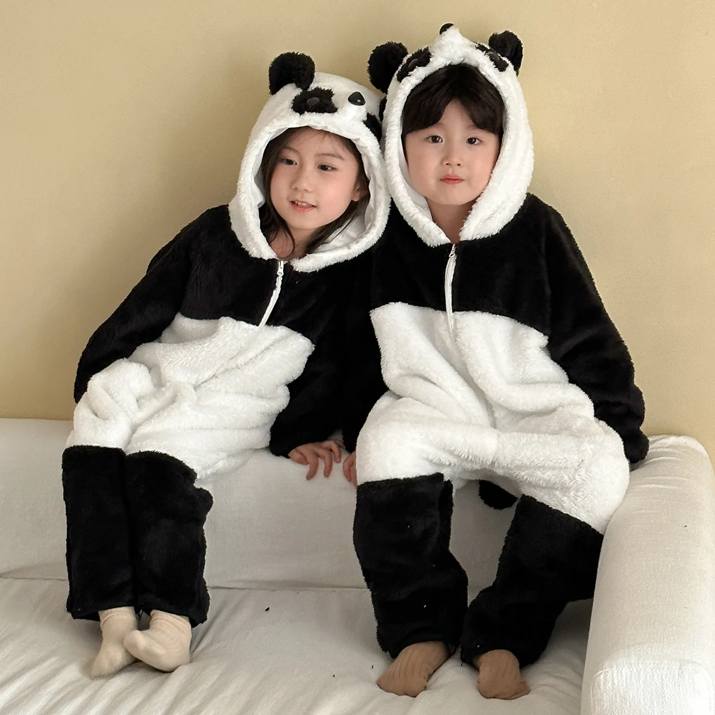 Bild 4: 2025 Winter Neue Kinder Flanell Decke Onesie Schwellen Plus Samt Dicken Jungen Warme Overall Mädchen Panda Mit Kapuze Nachtwäsche Robe