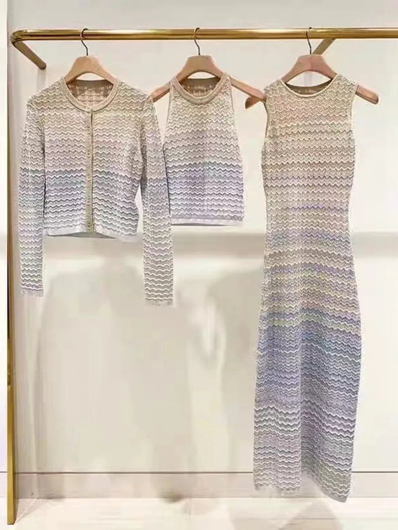 Damska sukienka dzianinowa z gradientowym wzorem fal, ażurowa, z okrągłym dekoltem, dopasowana, bez rękawów, midi, letnia, koreańska P7QW, lato 2025