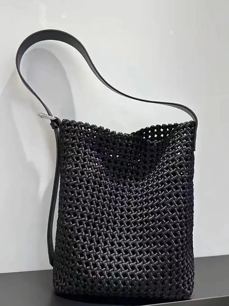 

Высококачественная большая вместительная полая тканая сумка-тоут, деревянная повседневная универсальная сумка-тоут Love для молодежи, простая полиэстеровая сумка...