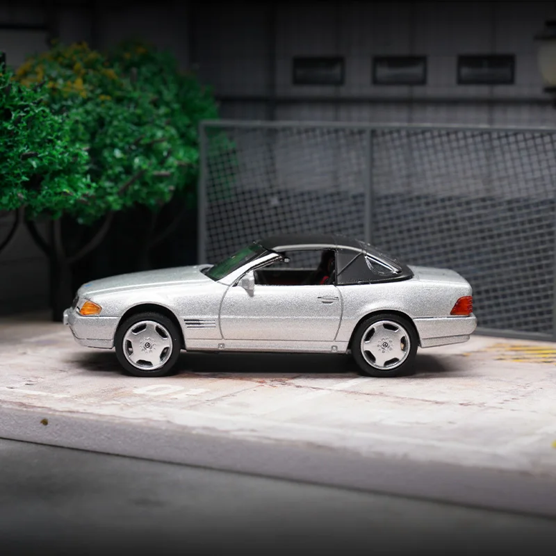 DCT 1/64 R129 metal diecast cars collection models Toys For Boys