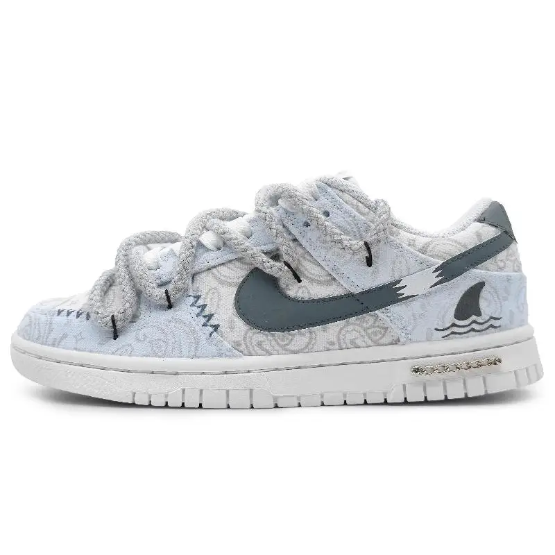 

[Custom Women's holiday rafting in light blue]Nike Dunk Low ESS Low-Top Skateboard Shoes Women's Light Blue