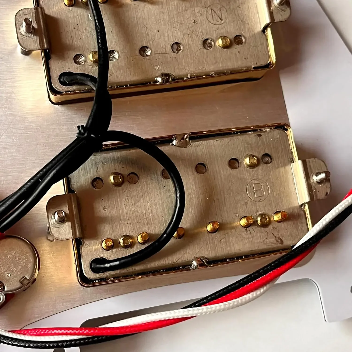 HHH Prewired Pickguard Alnico 5 Humbucker Gold Pickups Coil Splitting Multi Switch For ST Guitar Parts