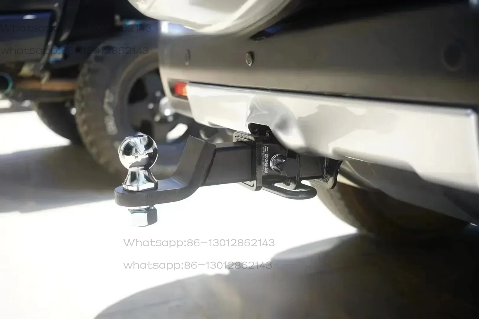 

2025/Wholesale rear tow hook with cover for FJ Cruiser Japanese SUV 4WD