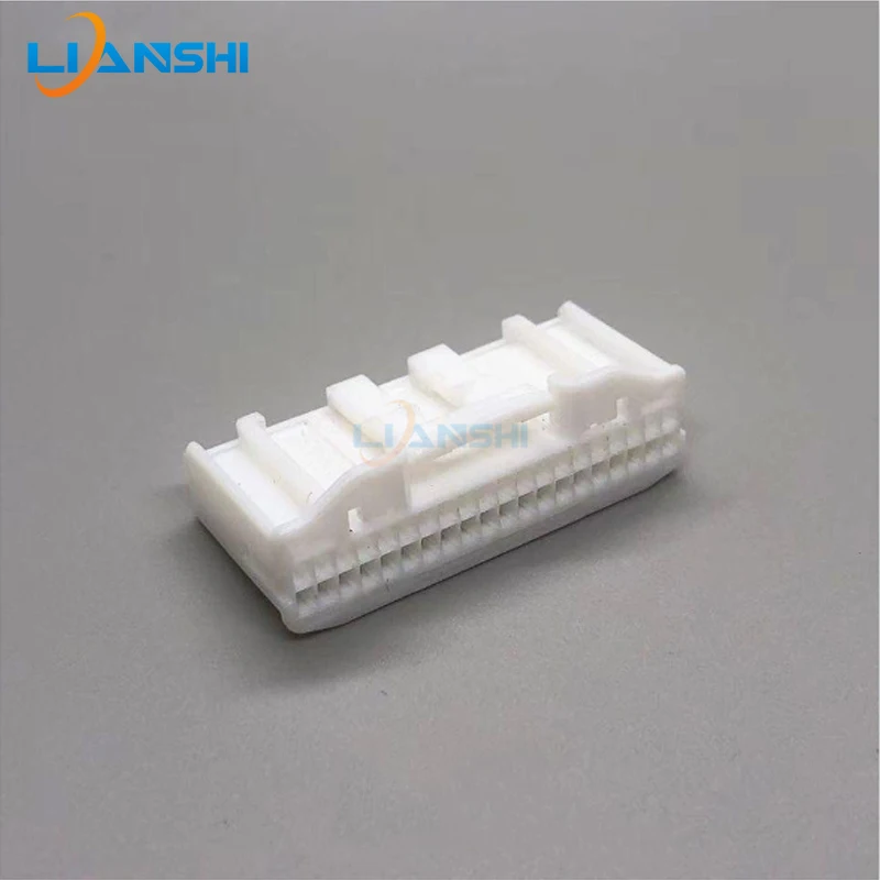 

2325415-1 is suitable for the 40-hole wiring harness of the instrument navigation plug for Toyota Corolla Camry
