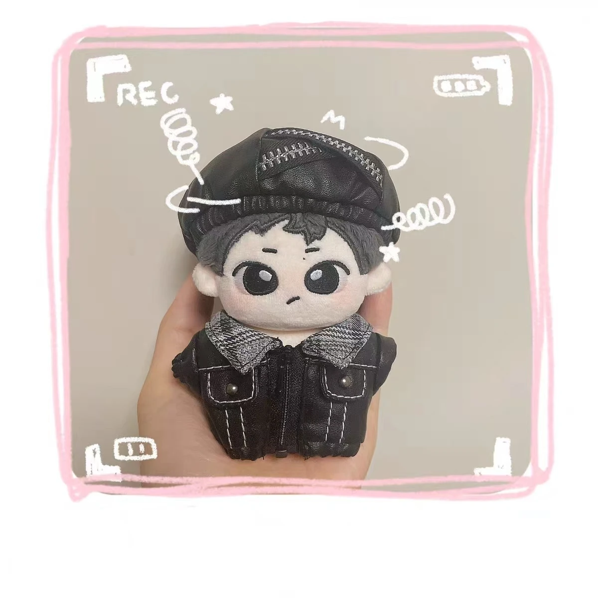 10cm Doll Clothes Set - Plush Doll Leather Coat with Hat & Scarf, Winter Fashion Costume for 10cm Stuffed Dolls