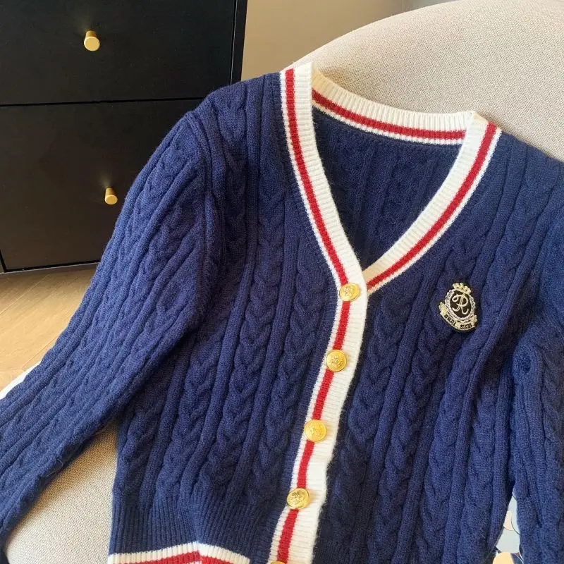 HOUZHOU-cárdigan de punto estilo Preppy Y2k para mujer, Jersey de punto informal Vintage con cuello en V, suéter Kpop para otoño e invierno, abrigo estético