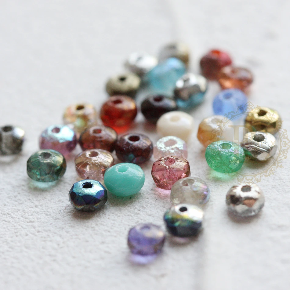 10 ชิ้นลูกปัดแก้ว Rondelle อายุเช็ก - สีต่างๆ - 3x2 มม. (NVA-3)