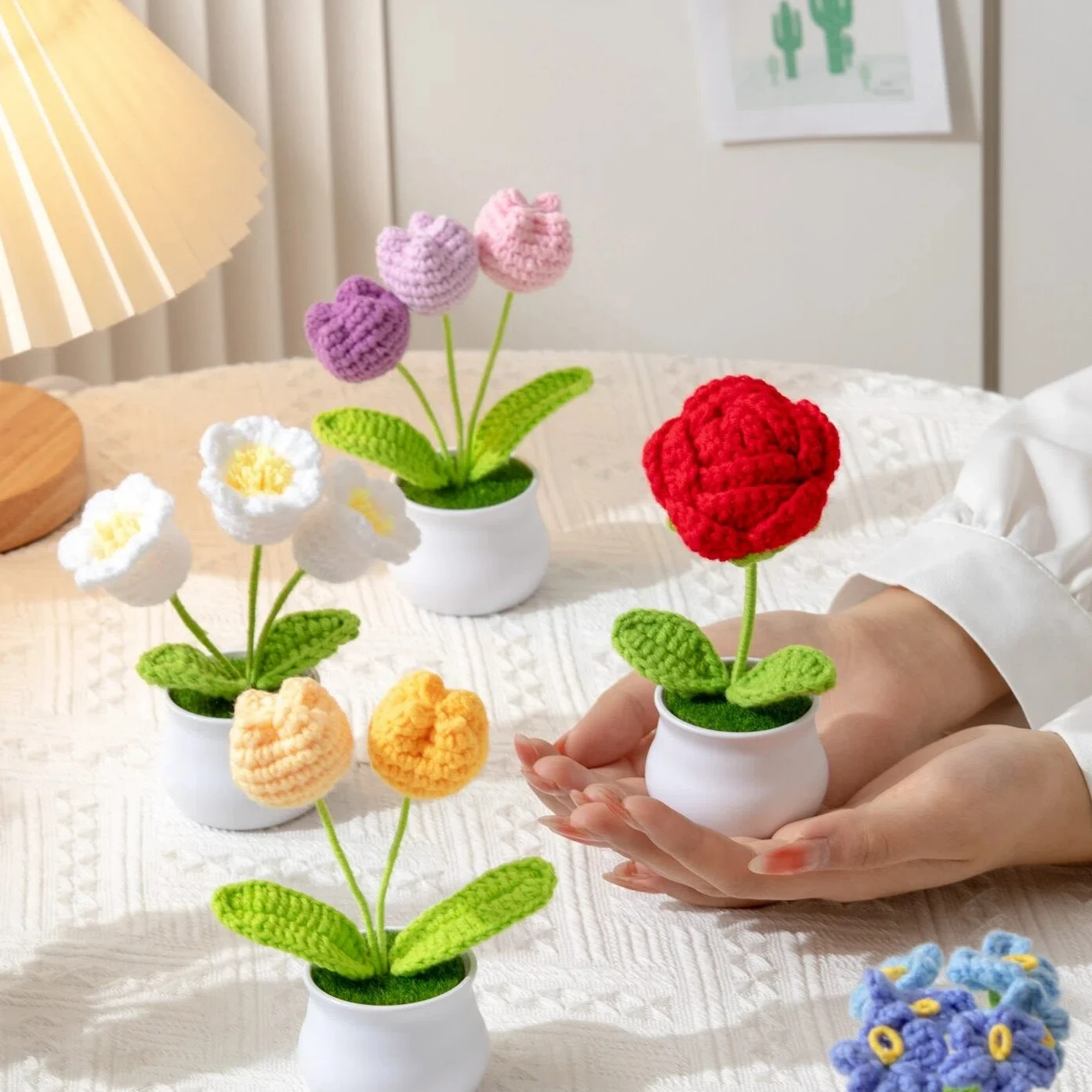 Flores de Ganchillo en Maceta, Rosas y Tulipanes Hechos a Mano, Adornos para el Hogar y la Oficina, Regalo de Cumpleaños y Día de la Madre